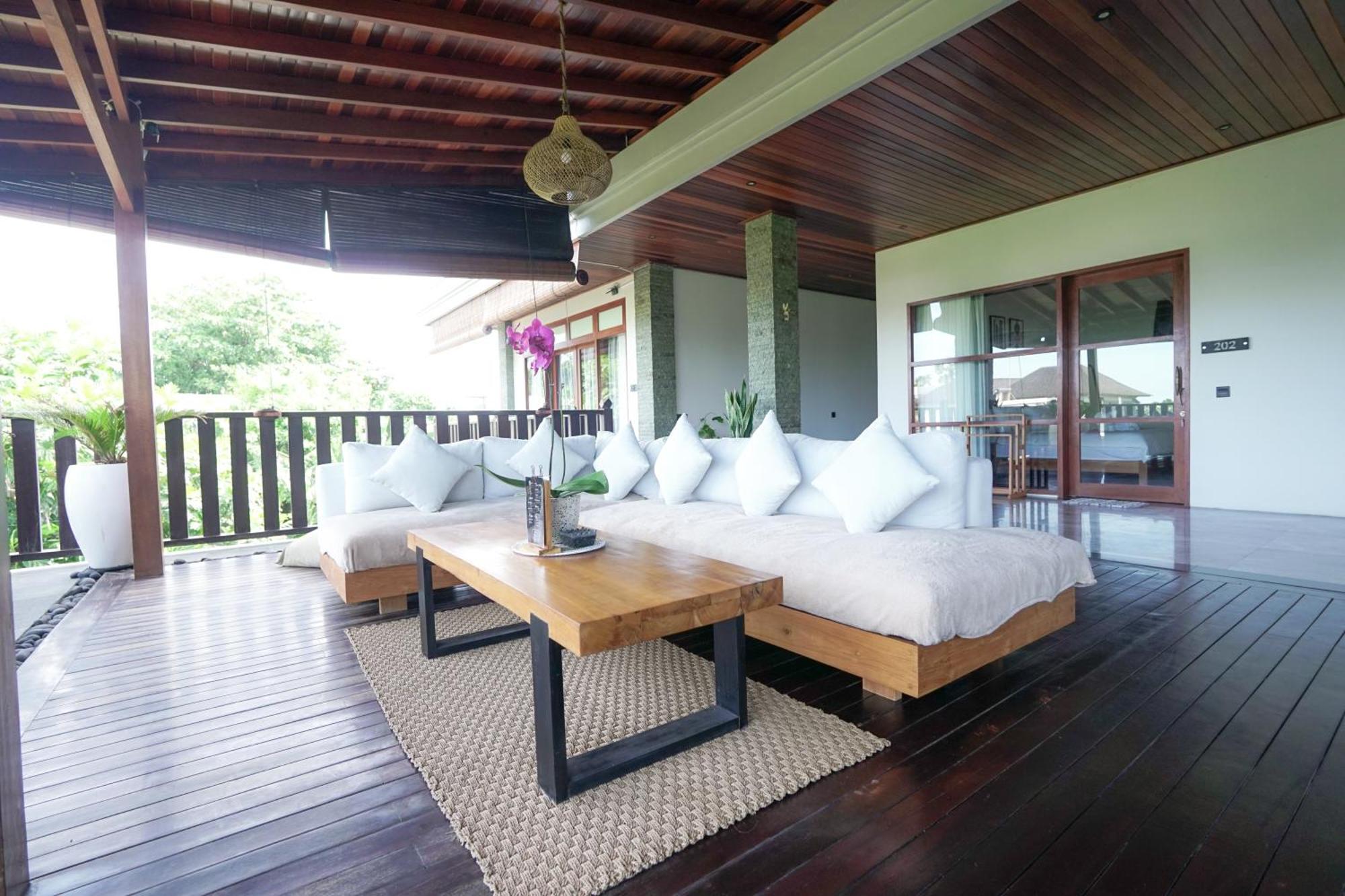 Tropical Beach House Bali Семиньяк Экстерьер фото