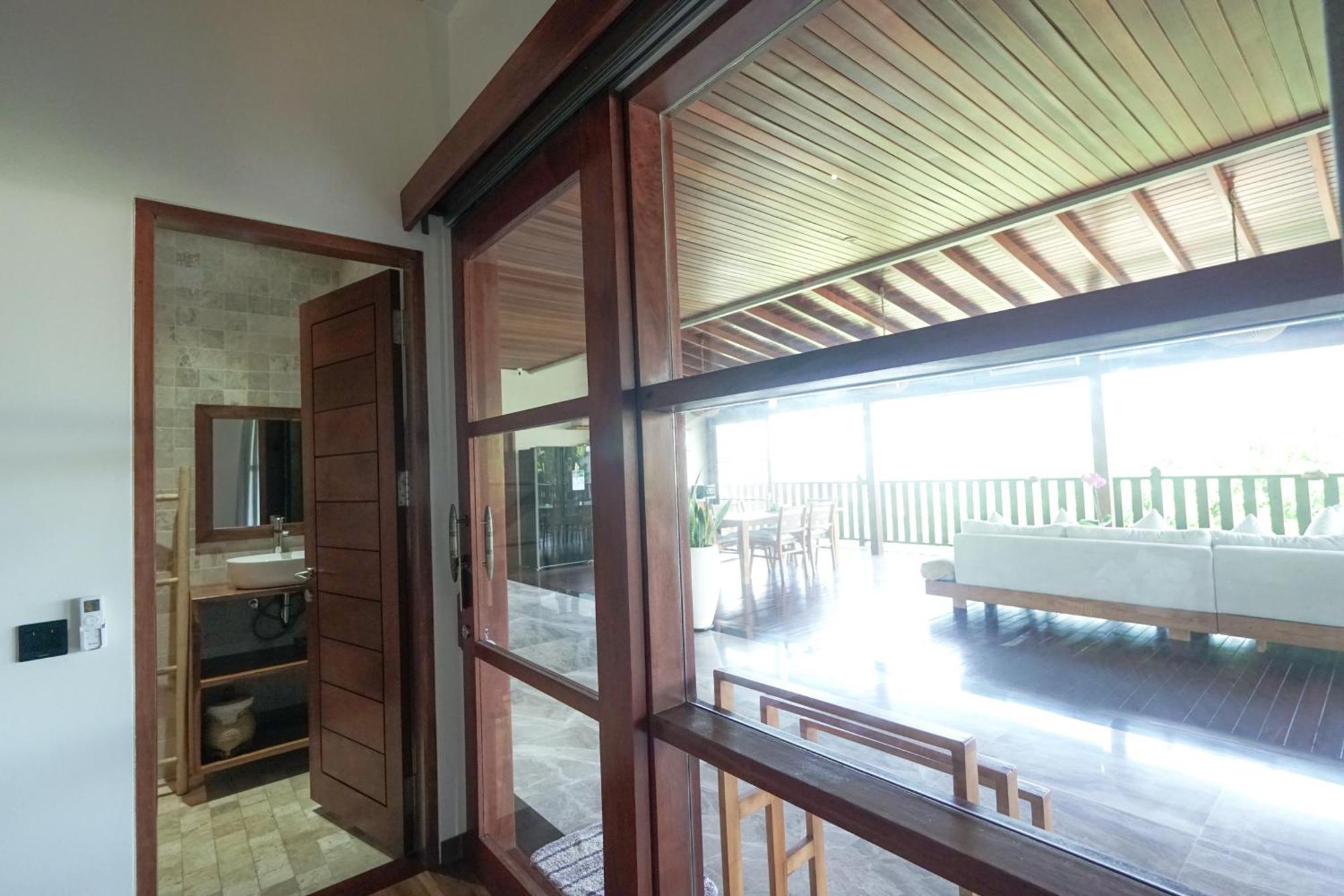 Tropical Beach House Bali Семиньяк Номер фото